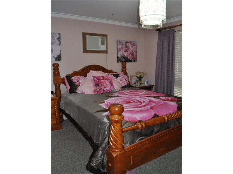 14 Hibiscus Road, Maddington WA 6109