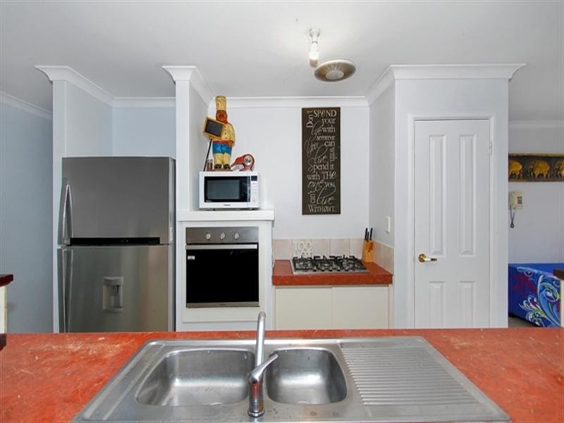 14 Kemi Close, Kenwick WA 6107