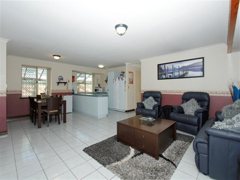 5 Banyo Court, Maddington WA 6109