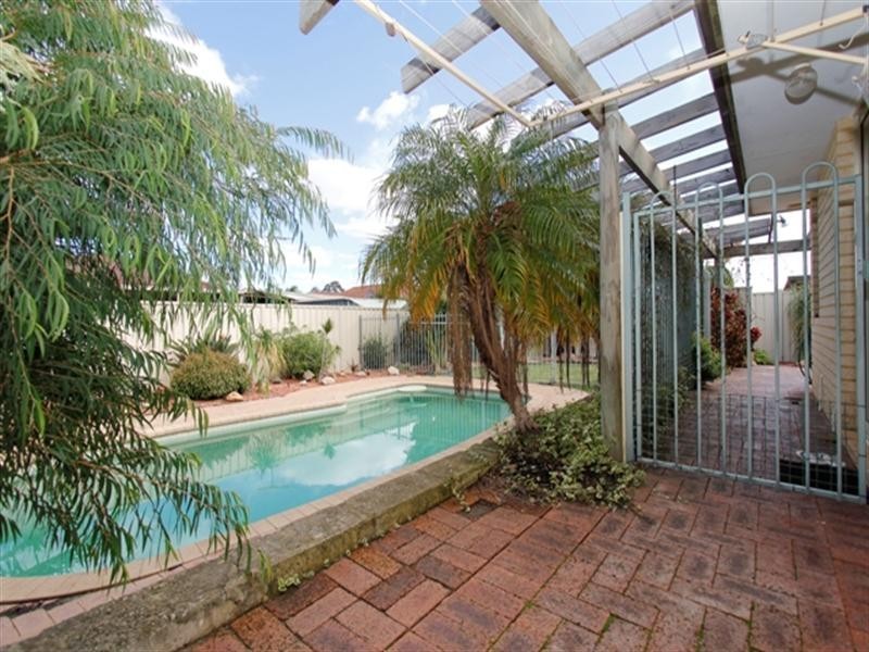 5 Banyo Court, Maddington WA 6109