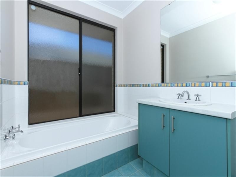 49 Canterbury Trail, Harrisdale WA 6112