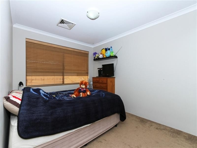 49 Canterbury Trail, Harrisdale WA 6112