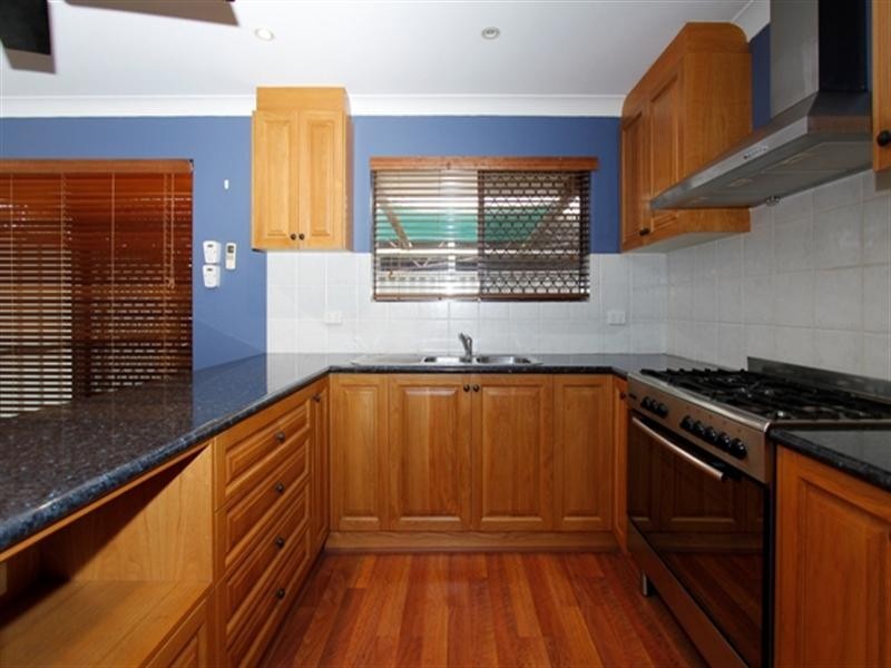 14 Maple Place, Maddington WA 6109