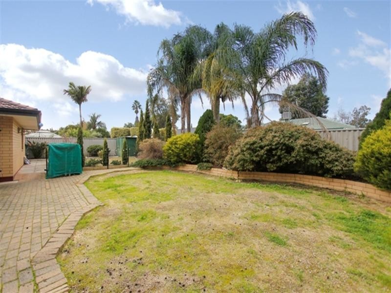 14 Maple Place, Maddington WA 6109