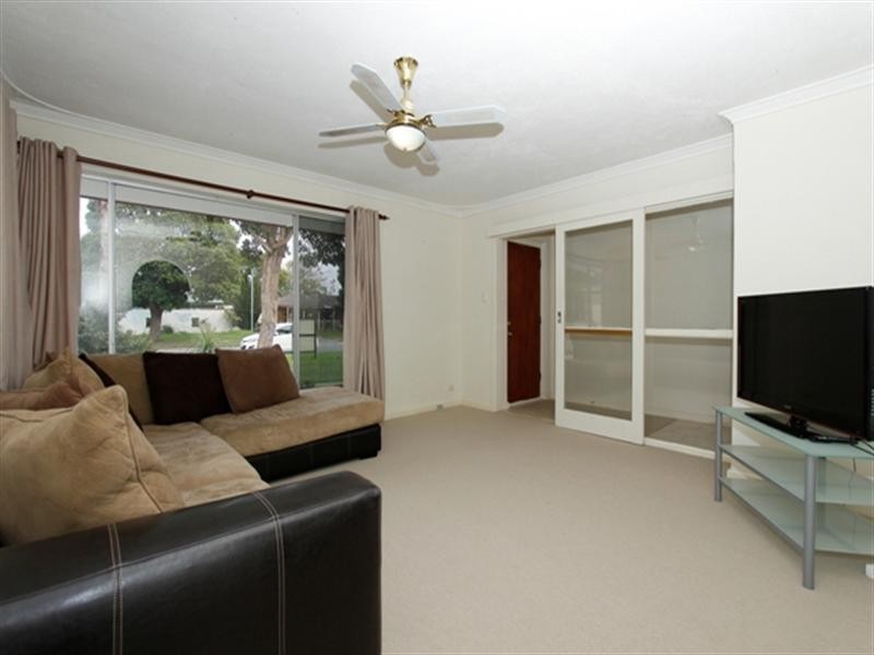 26 Kennett Street, Maddington WA 6109