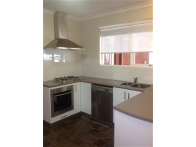 36 Eynesford Street, Gosnells WA 6110