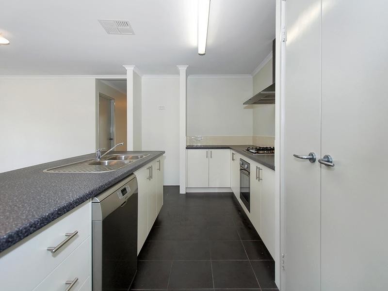 38 Warrida Way, Maddington WA 6109