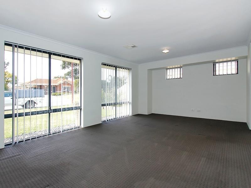 38 Warrida Way, Maddington WA 6109