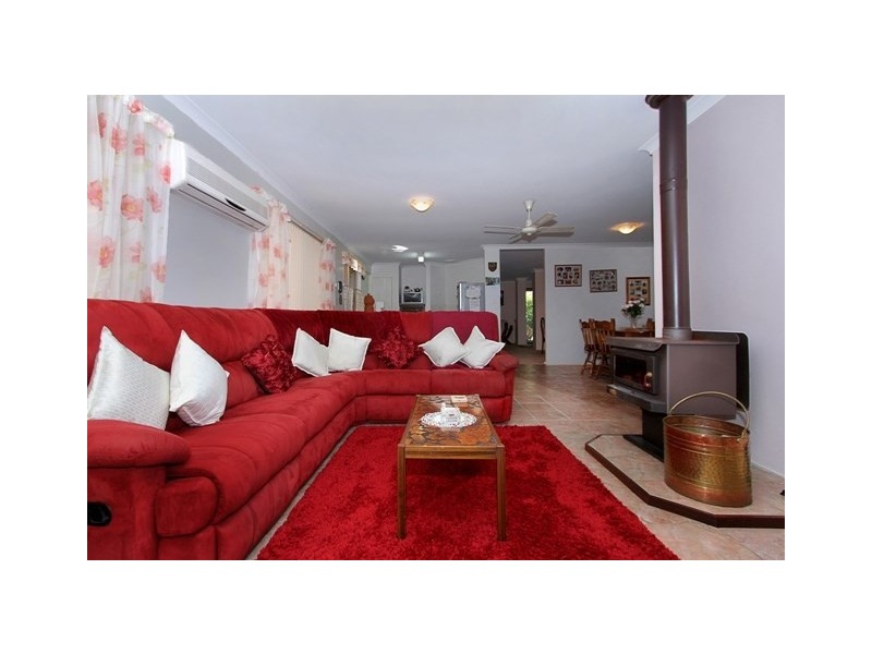 21 Tangerine Close, Seville Grove WA 6112