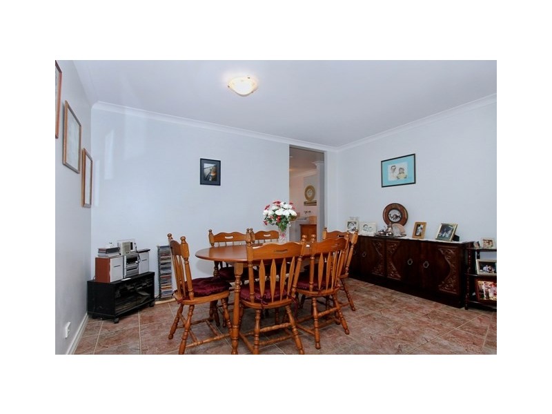 21 Tangerine Close, Seville Grove WA 6112