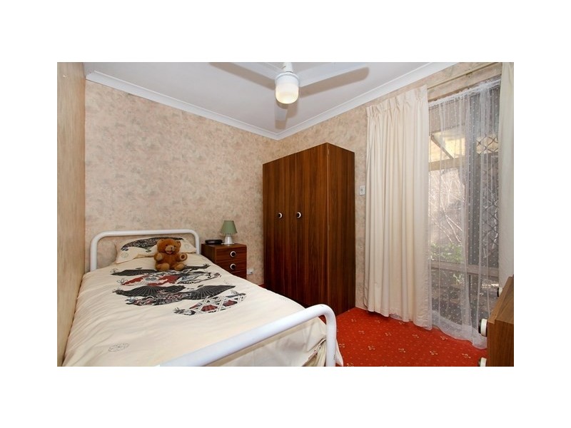 21 Tangerine Close, Seville Grove WA 6112