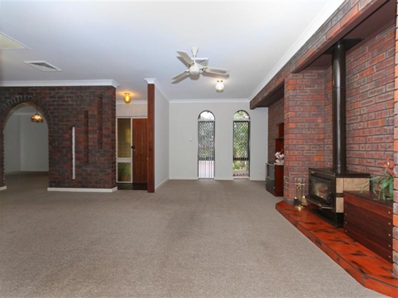 11 Hosken Road, Gosnells WA 6110