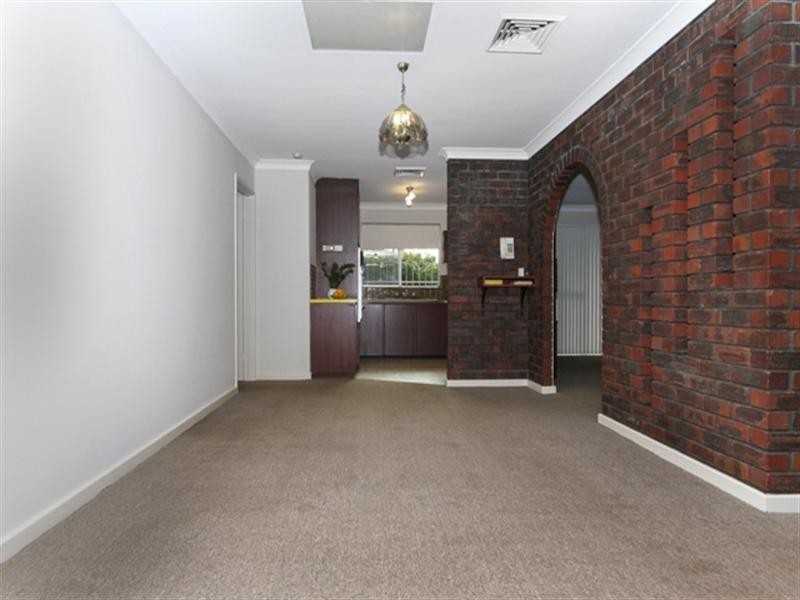 11 Hosken Road, Gosnells WA 6110