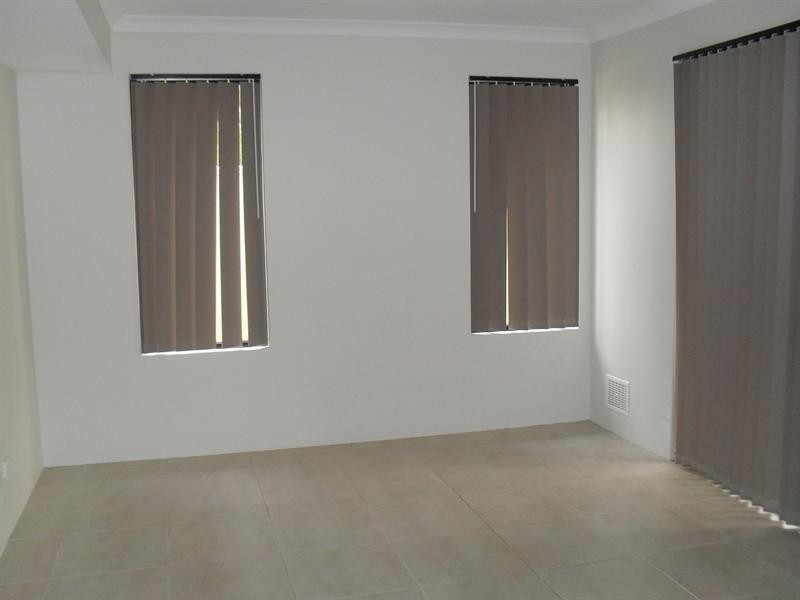 11/102 Westfield Road, Kelmscott WA 6111