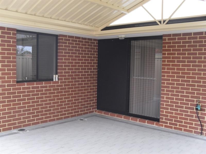 11/102 Westfield Road, Kelmscott WA 6111