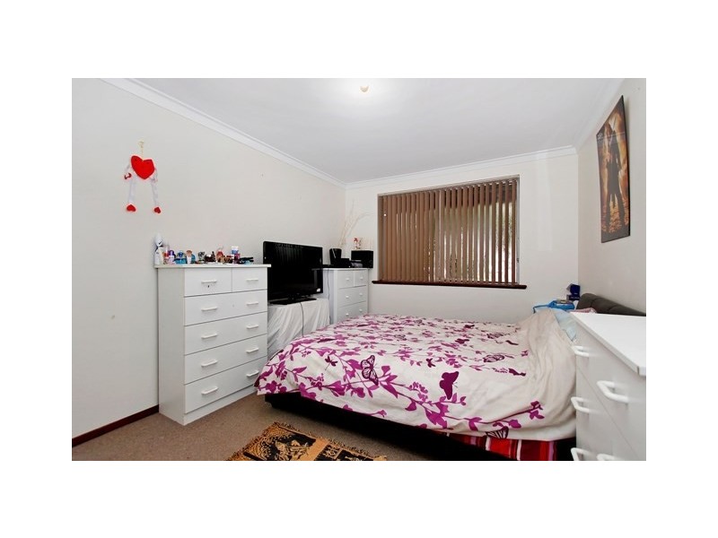 13 Barcombe Way, Gosnells WA 6110