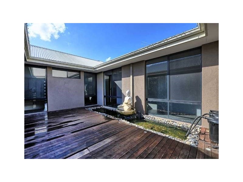 4 Wiroo Way, Byford WA 6122