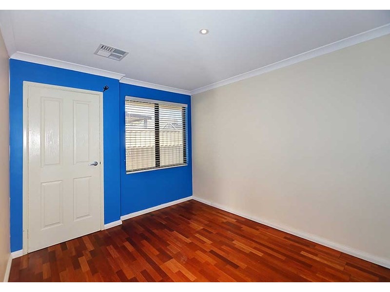 4 Wiroo Way, Byford WA 6122