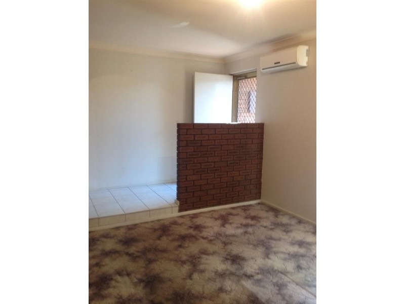 51 Ravenscroft Way, Kelmscott WA 6111