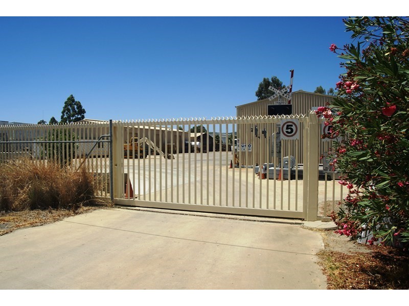 47 AUSTIN Avenue, Maddington WA 6109