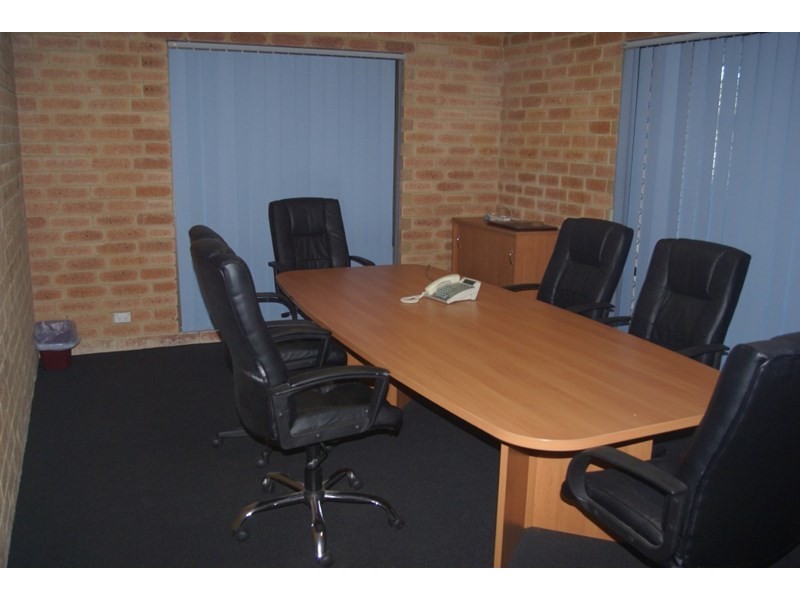 1/1 MCDOWELL Street, Welshpool WA 6106