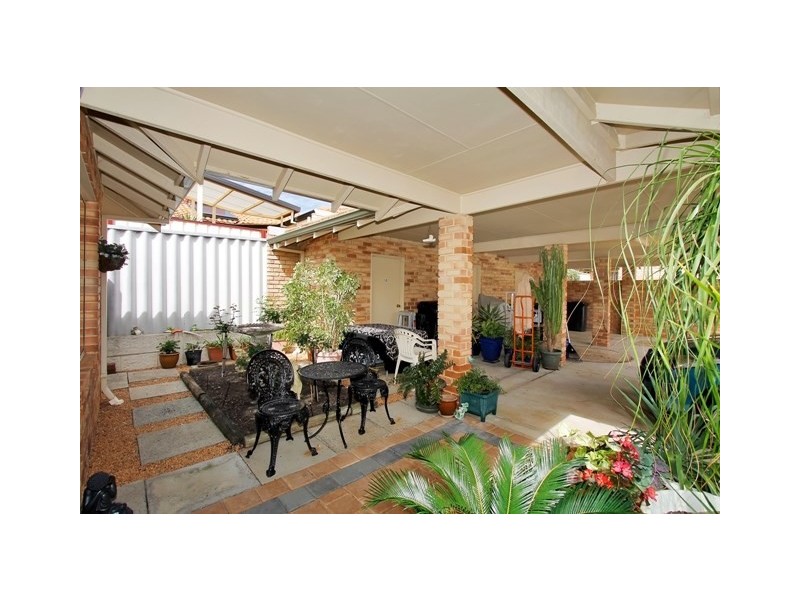 Unit 10/2 Hartley Street, Gosnells WA 6110