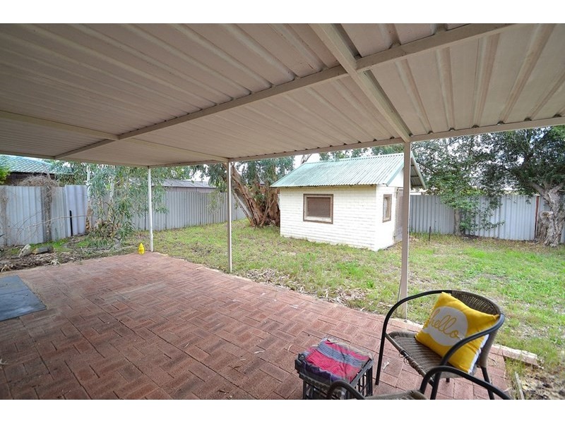 84 James Street, Gosnells WA 6110