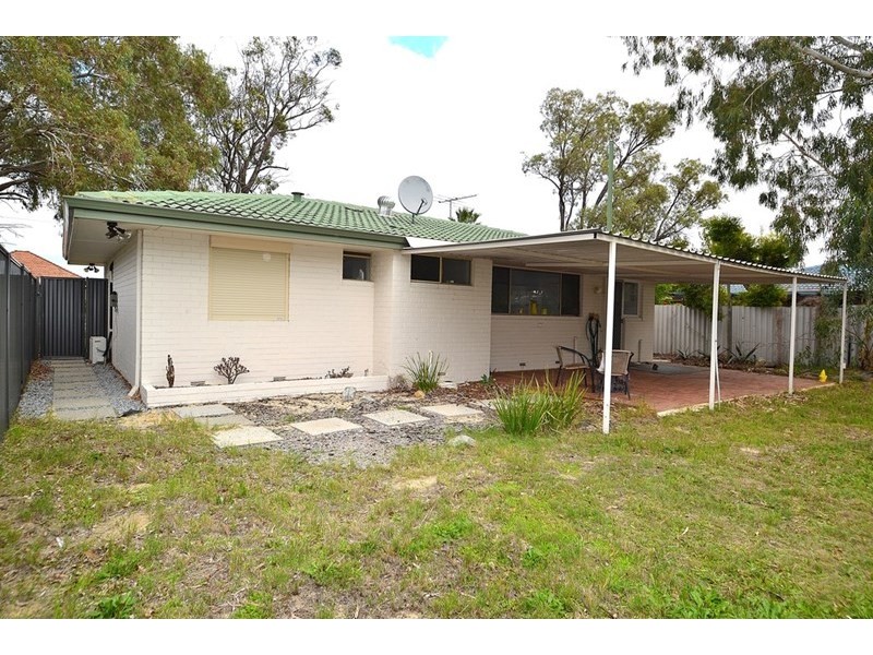 84 James Street, Gosnells WA 6110