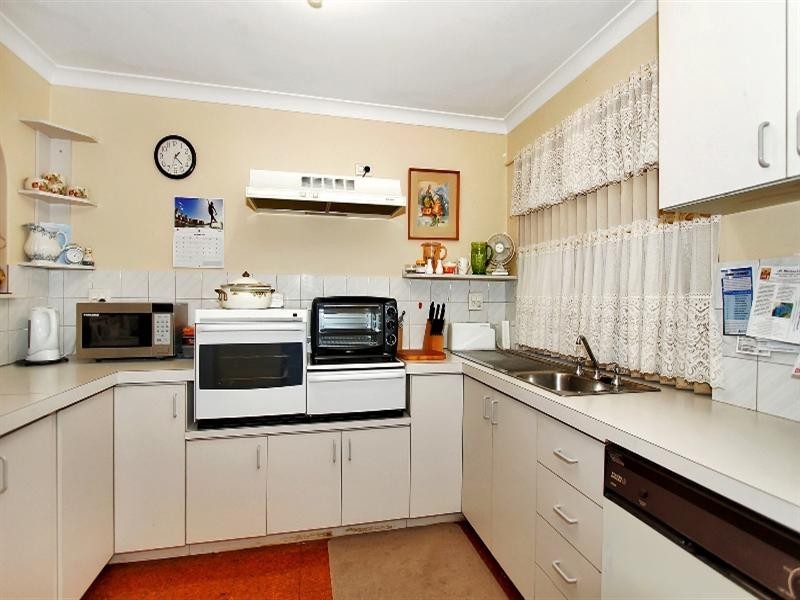 24/24 Southdown Place, Thornlie WA 6108