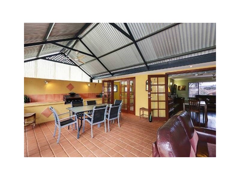 12 Esther Place, Gosnells WA 6110