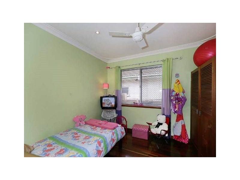 12 Esther Place, Gosnells WA 6110