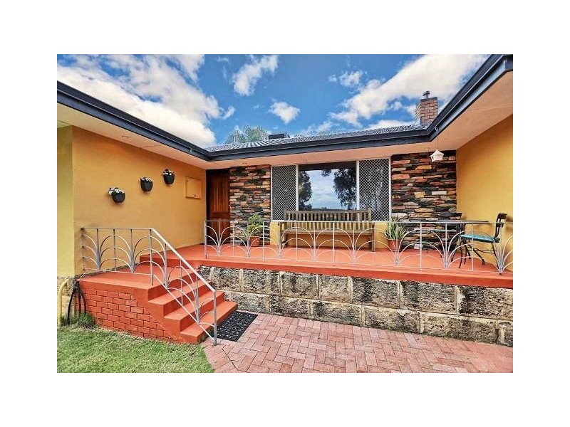 12 Esther Place, Gosnells WA 6110