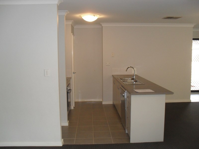 2A Lucida Road, Southern River WA 6110