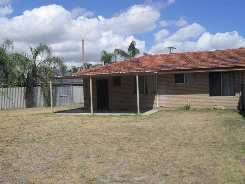 8A Lyal Court, Thornlie WA 6108