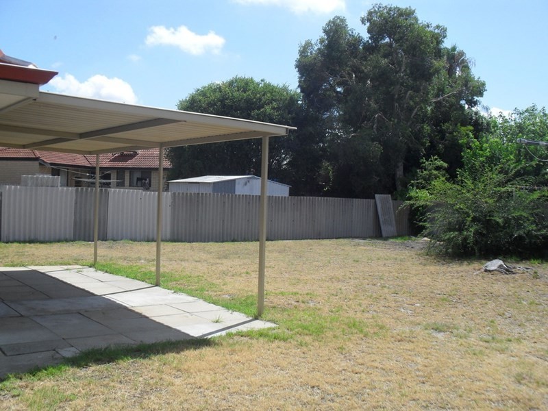 8A Lyal Court, Thornlie WA 6108