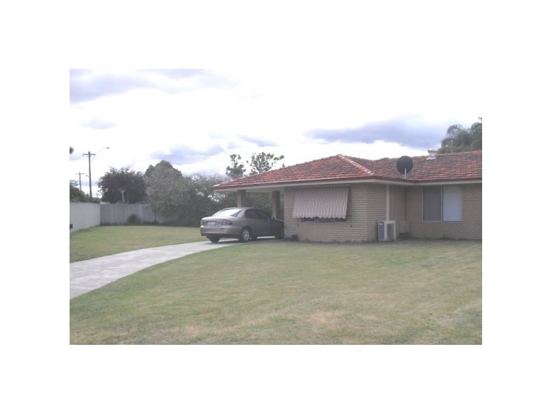 8B Lyal Court, Thornlie WA 6108