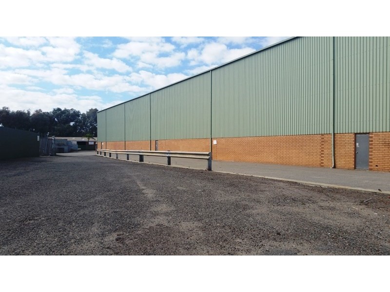 61B KURNALL Road, Welshpool WA 6106