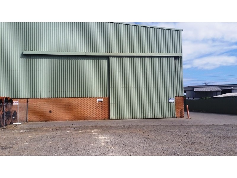 61B KURNALL Road, Welshpool WA 6106