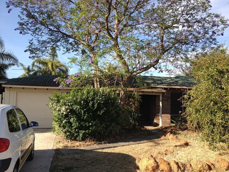 2 Moonstone Place, Gosnells WA 6110