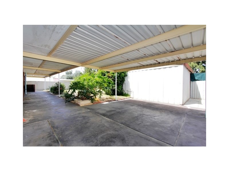 9 Penn Street, Maddington WA 6109