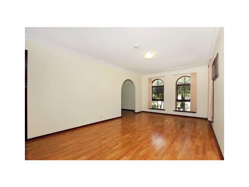 10 Haffner Court, Maddington WA 6109