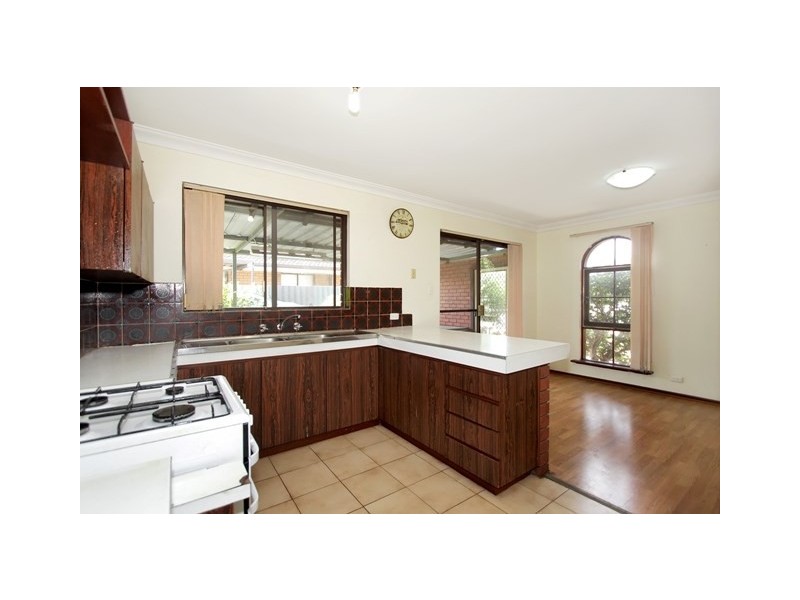 10 Haffner Court, Maddington WA 6109