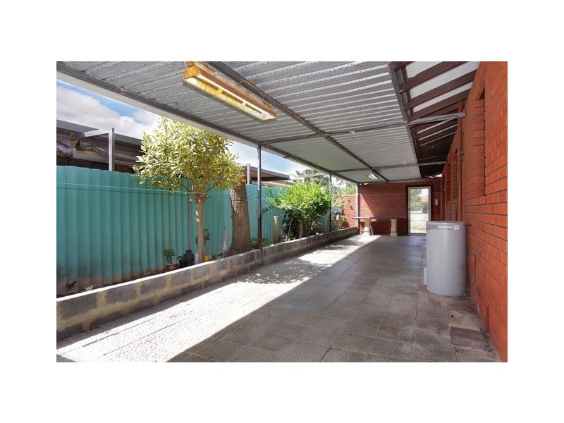 10 Haffner Court, Maddington WA 6109