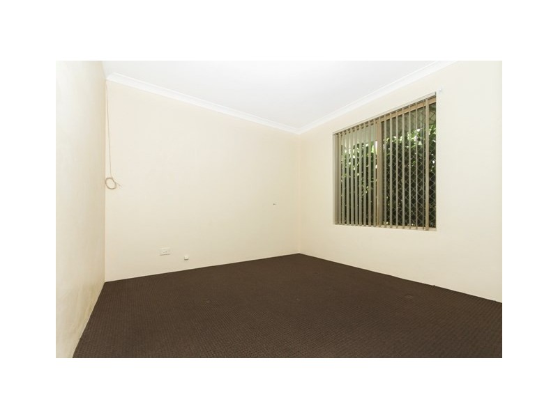 13 Rangeview Court, Maddington WA 6109