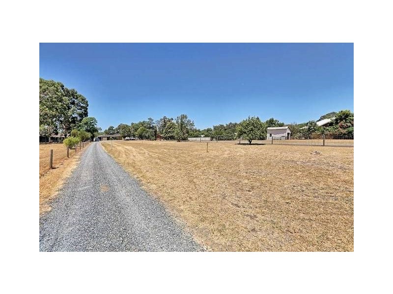 38 River Avenue, Maddington WA 6109