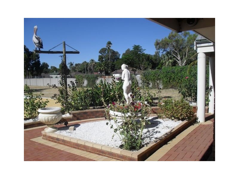 127 Kenwick Road, Kenwick WA 6107