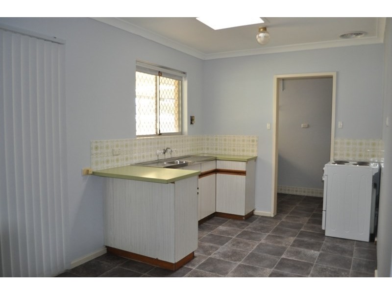 22 Teak Way, Maddington WA 6109