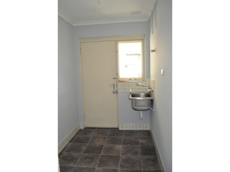 22 Teak Way, Maddington WA 6109