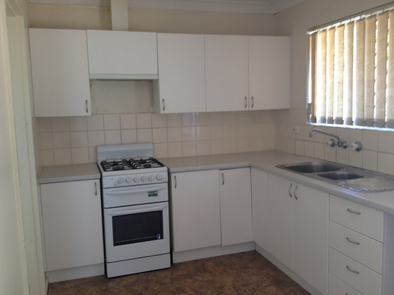 21 Tewson Road, Kelmscott WA 6111