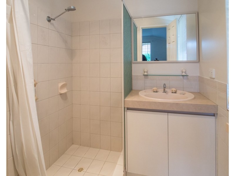 8 Oriole Way, Thornlie WA 6108